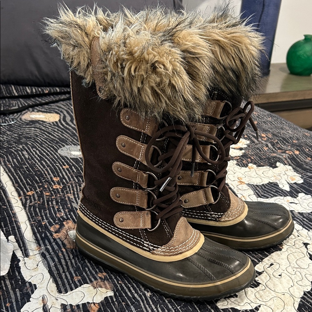 Sorel St. Joan of Arctic Fur Lined Winter Boots